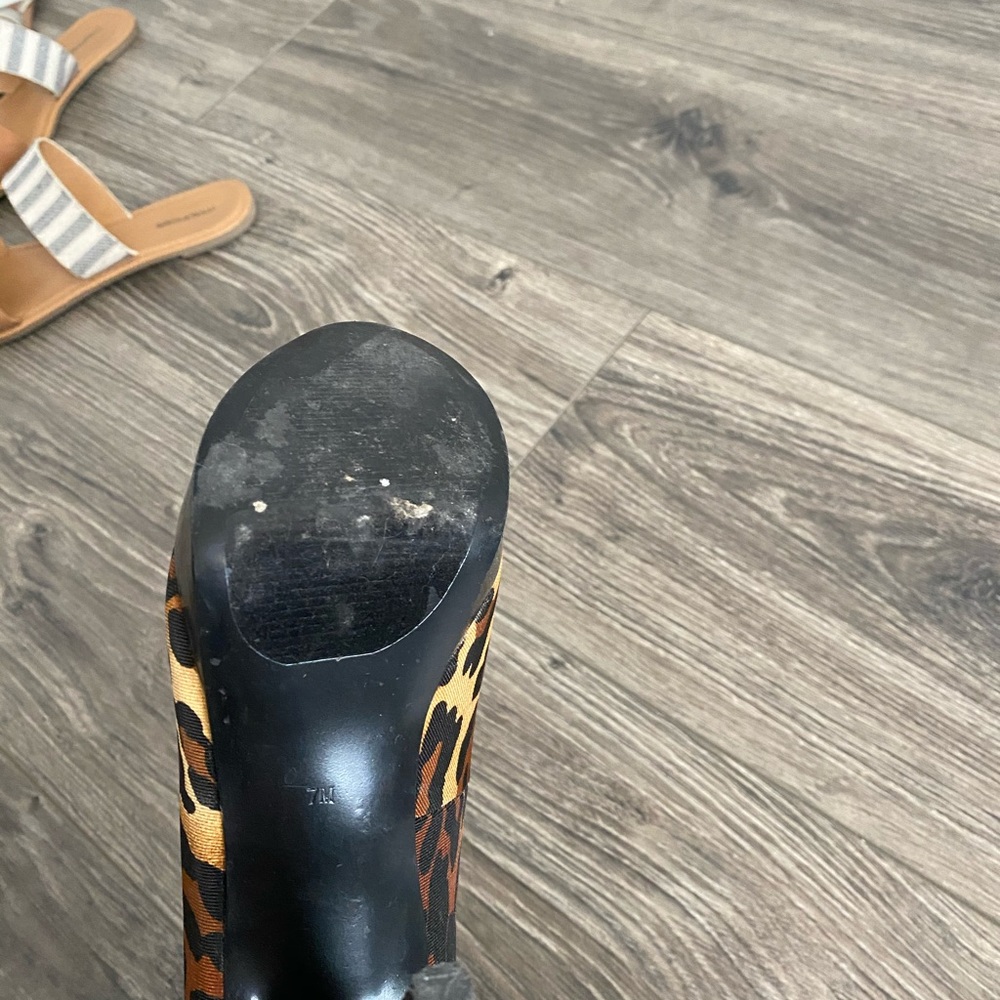 Guess heels - Picture 3 of 3